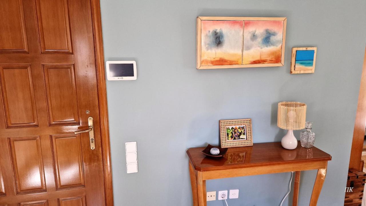 Two Bedroom Flat Near Airport Pallíni Extérieur photo